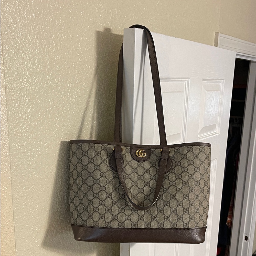 Gucci Supreme Brown Monogram Ophedia Tote Bag - Picture 3 of 16
